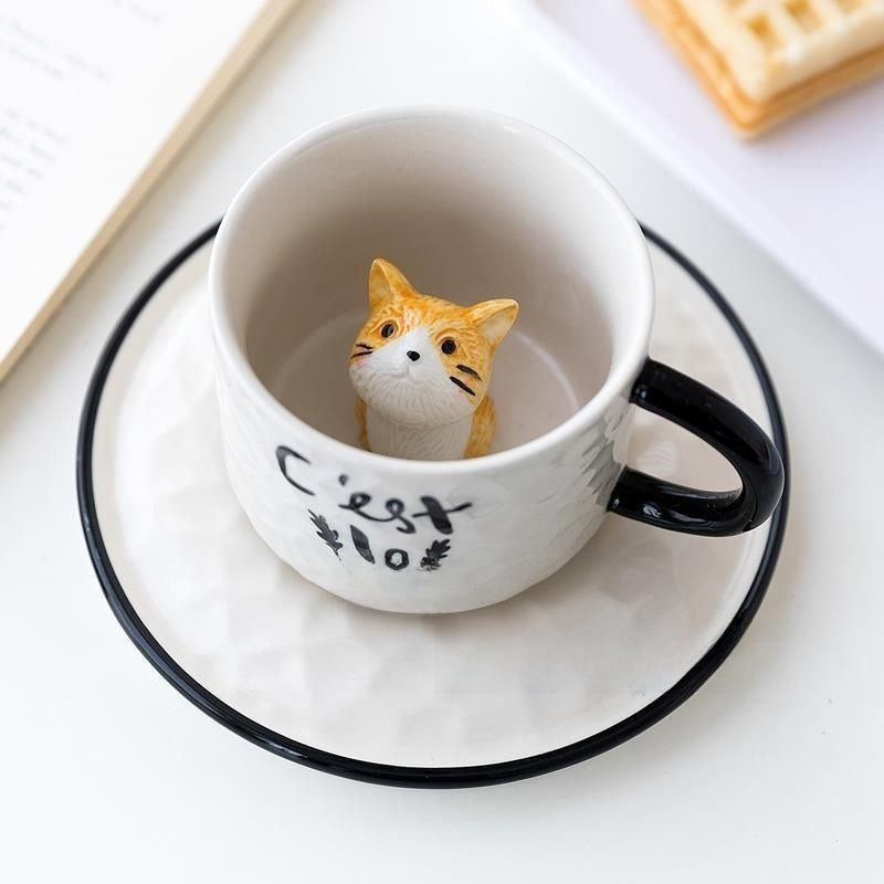 Taza de cerámica con gato