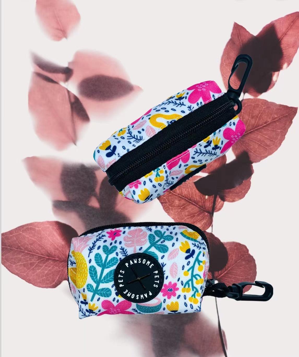 Portabolsas para perro estampado floral | Pawsome Pets New York