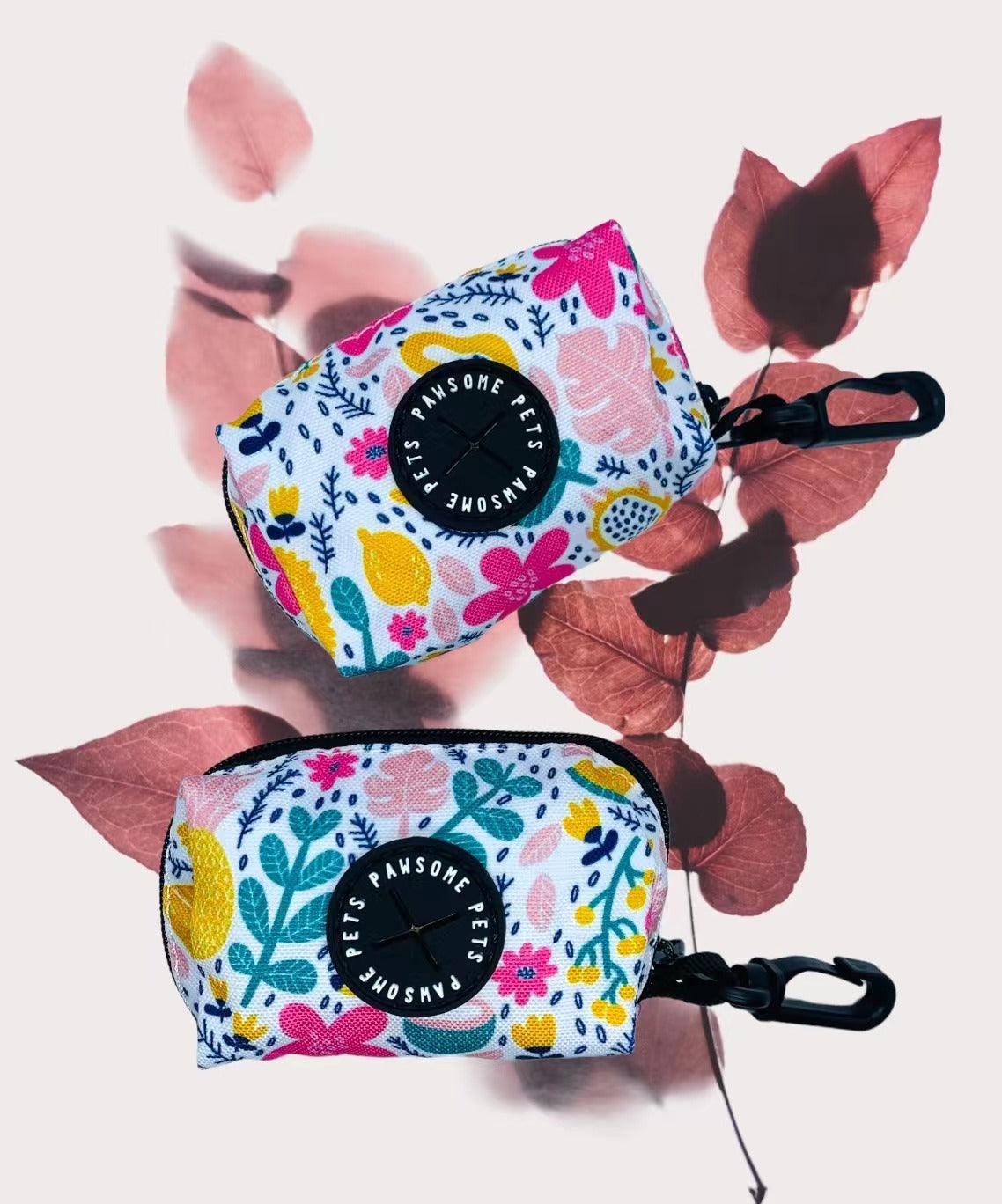 Portabolsas para perro estampado floral | Pawsome Pets New York
