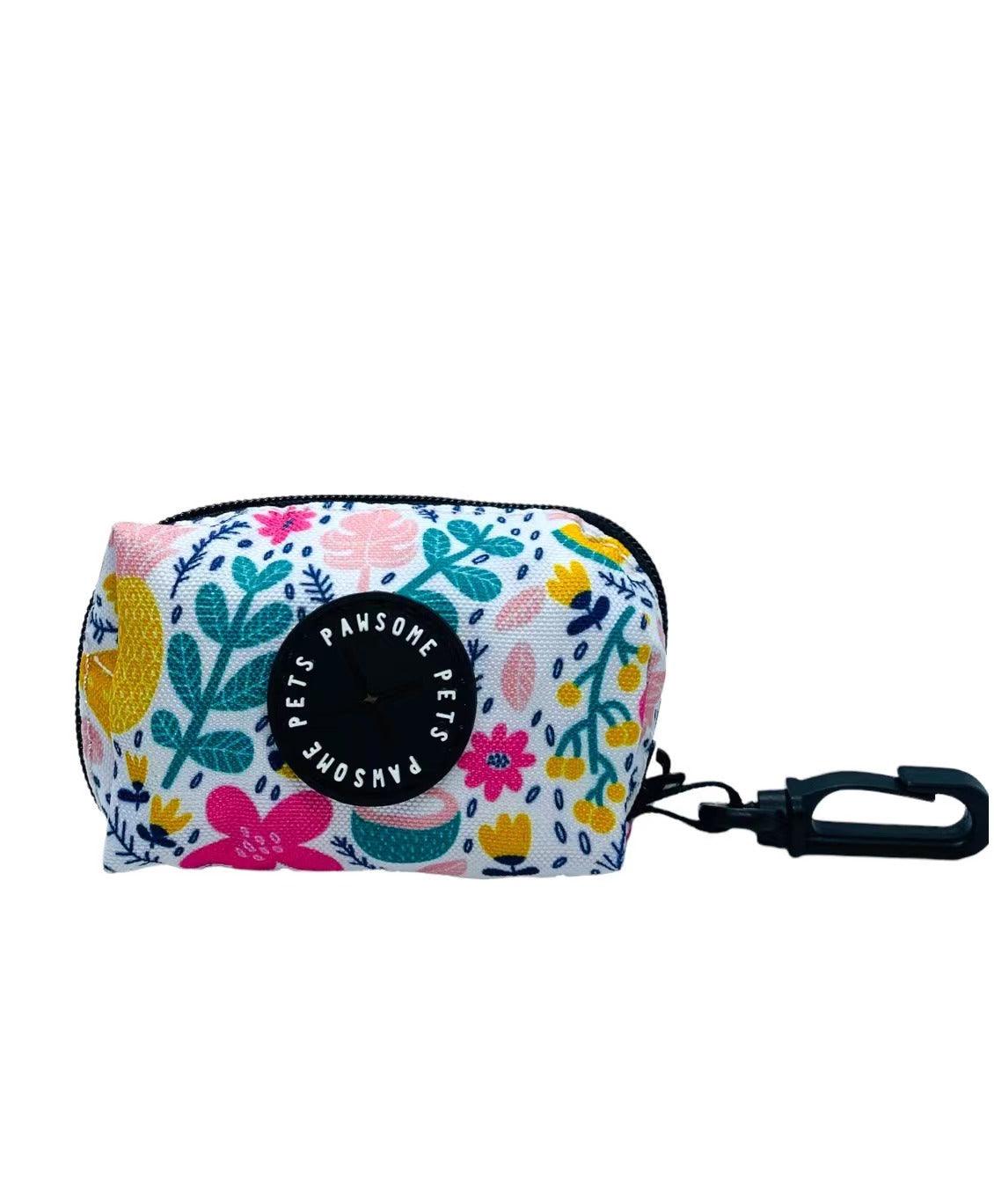 Portabolsas para perro estampado floral | Pawsome Pets New York