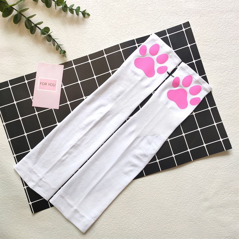 Calcetines con patas de gato 3D y almohadillas de silicona