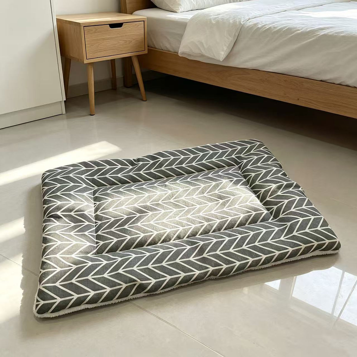Colchoneta lavable de descanso para mascotas – Rayas gris