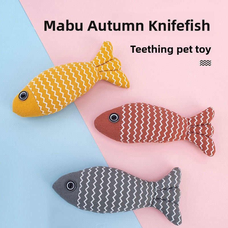 Pez de peluche con hierba gatera para morder y jugar