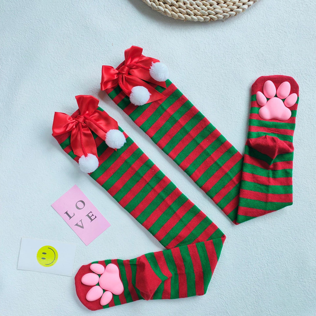 Calcetines con patas de gato 3D y almohadillas de silicona