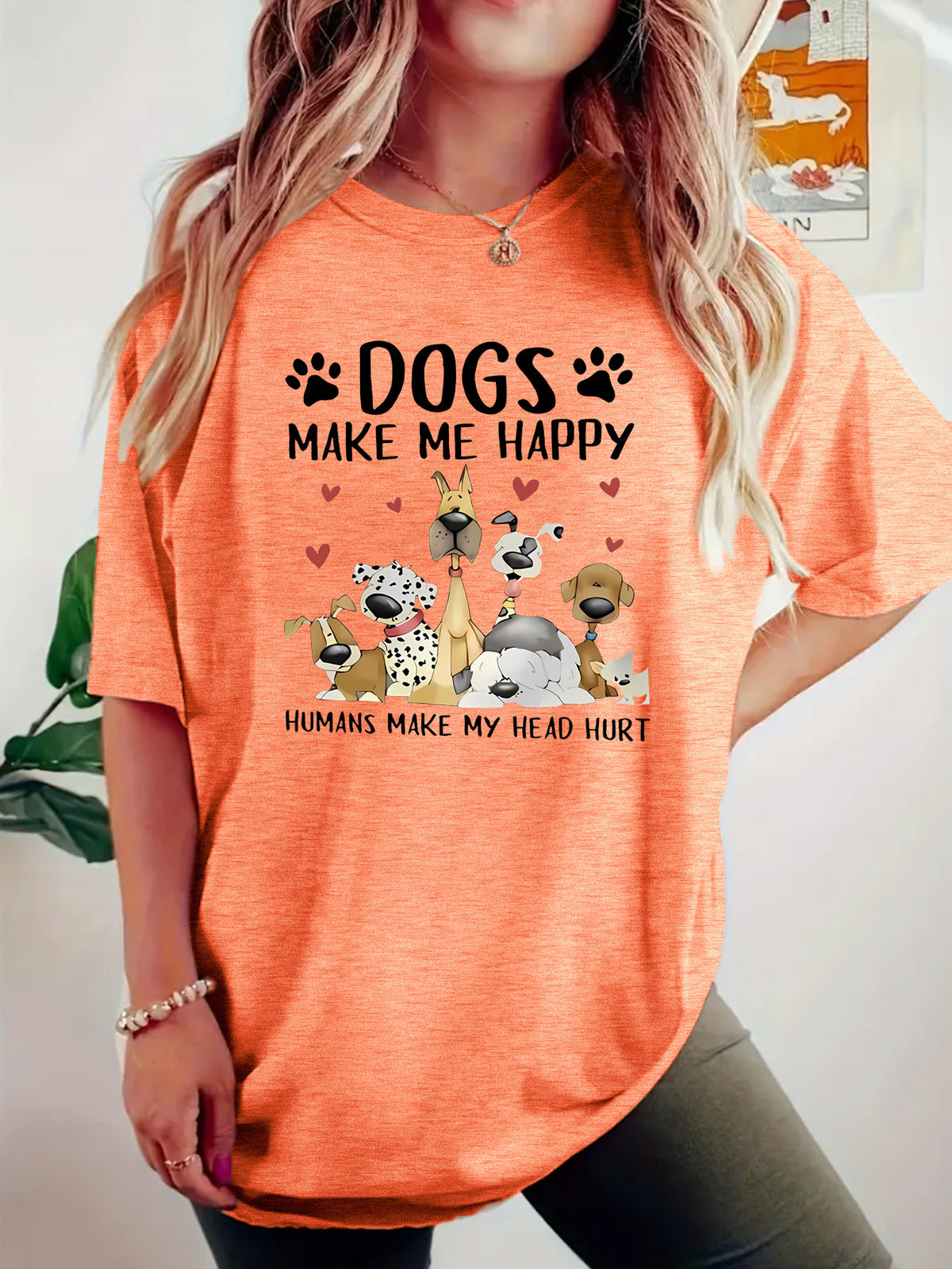 Camiseta de mujer estampada con diseño de perros – Flores naranja