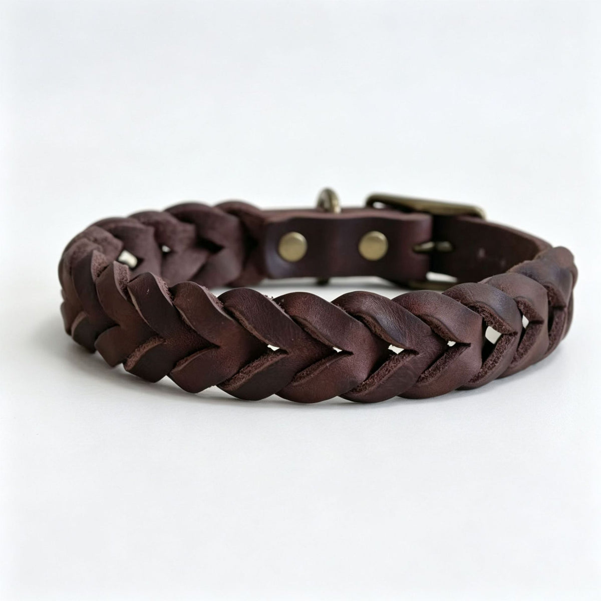 Collar de cuero trenzado vintage para perros