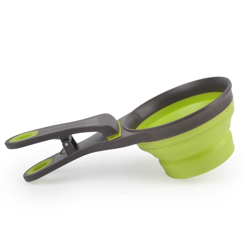 Cacito plegable de silicona con pinza para pienso de mascotas