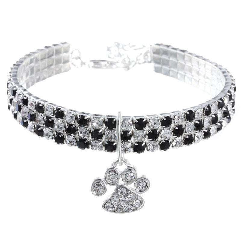 Collar ajustable con pedrería para perros y gatos