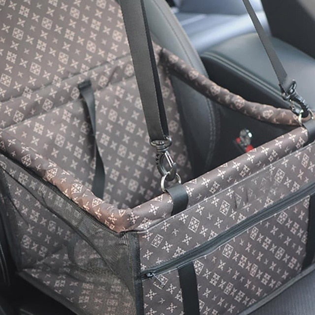 Asiento de coche plegable tipo bolsa con malla para perros y gatos en color marrón