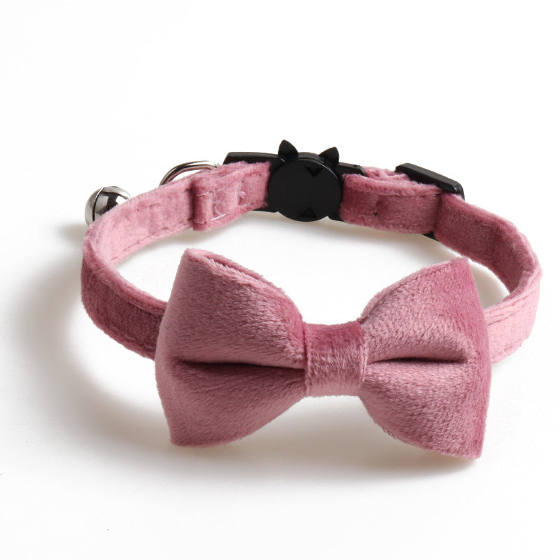 Collar de terciopelo con lazo para perros y gatos