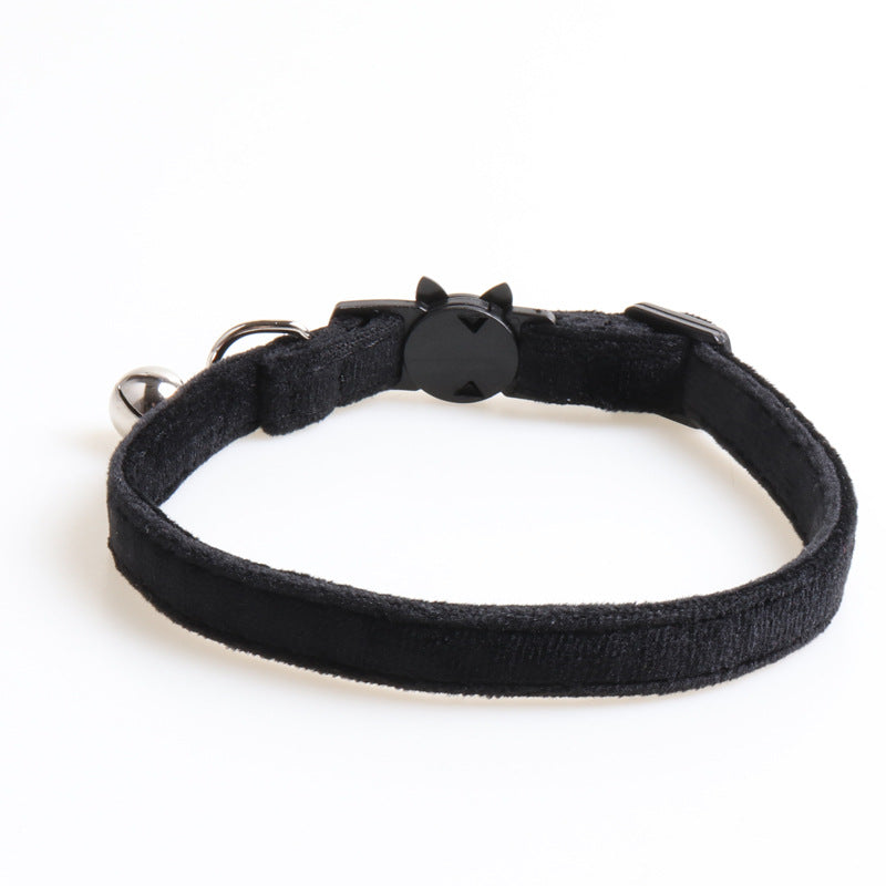 Collar de terciopelo con lazo para perros y gatos