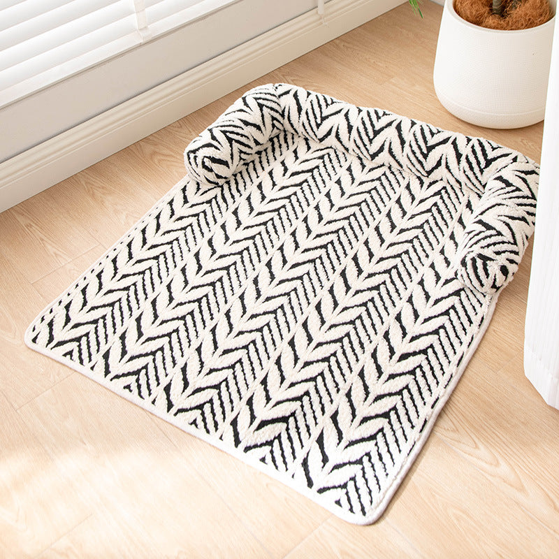 Alfombrilla mullida antideslizante para mascotas en color negro