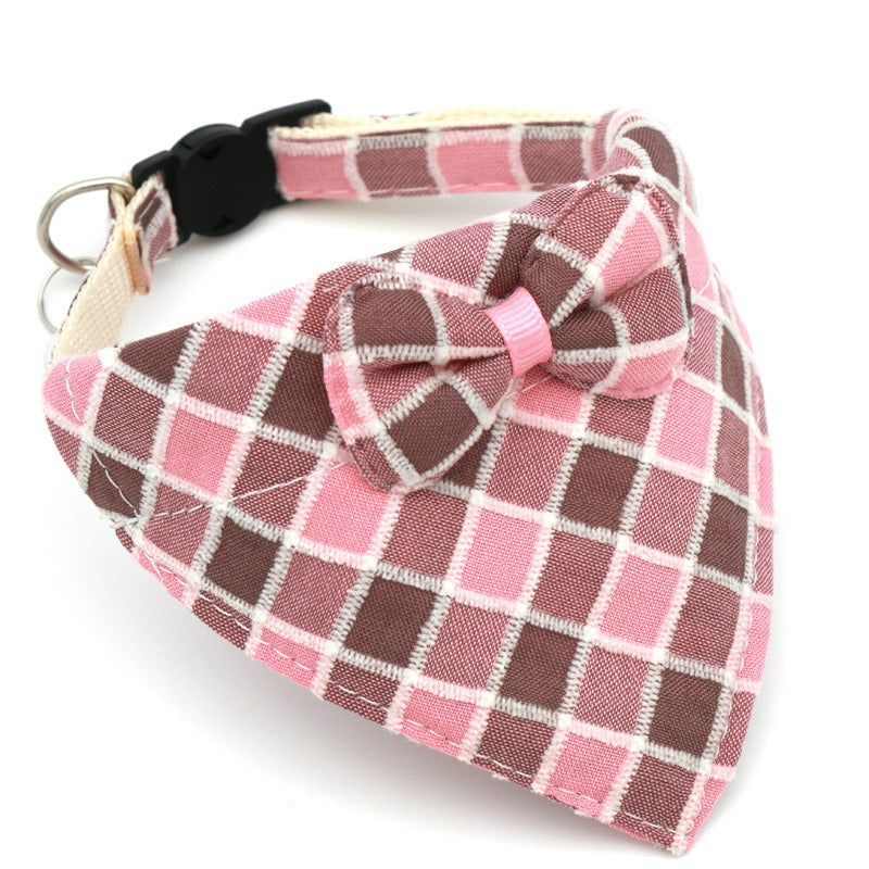 Collar pañuelo con lazo para perros y gatos en color rosa