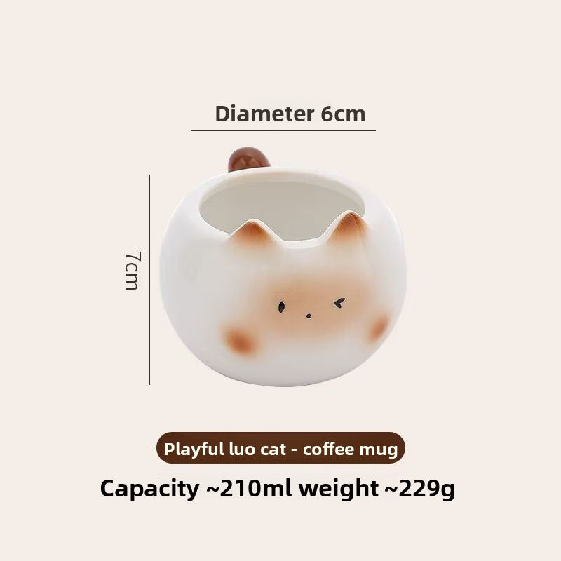 Taza de café de cerámica con gato siamés