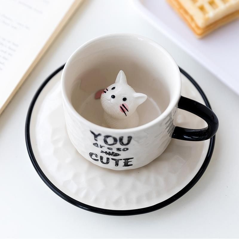 Taza de cerámica con gato