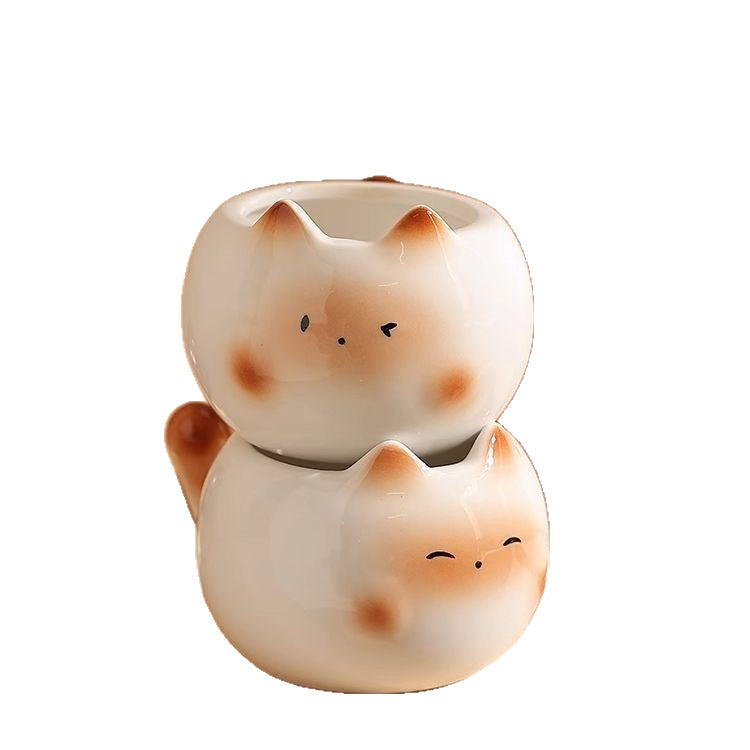 Taza de café de cerámica con gato siamés