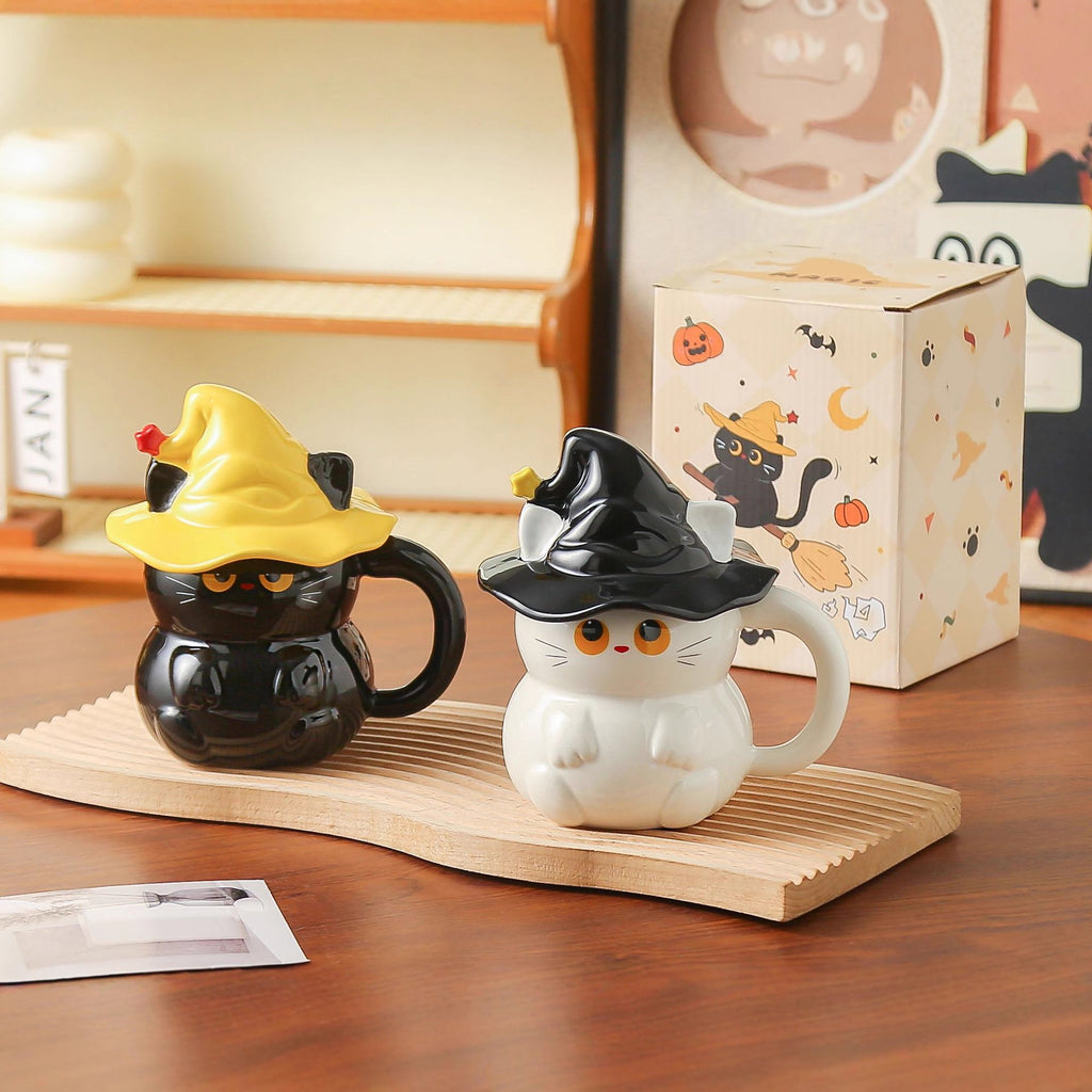 Taza de cerámica con gato y sombrero de mago