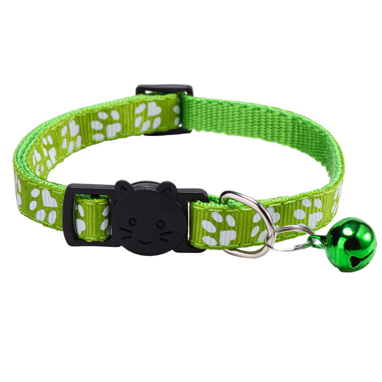 Collar ajustable para gato con cascabel y huellas