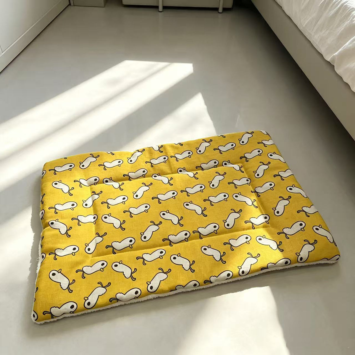 Colchoneta lavable de descanso para mascotas – Patito amarillo