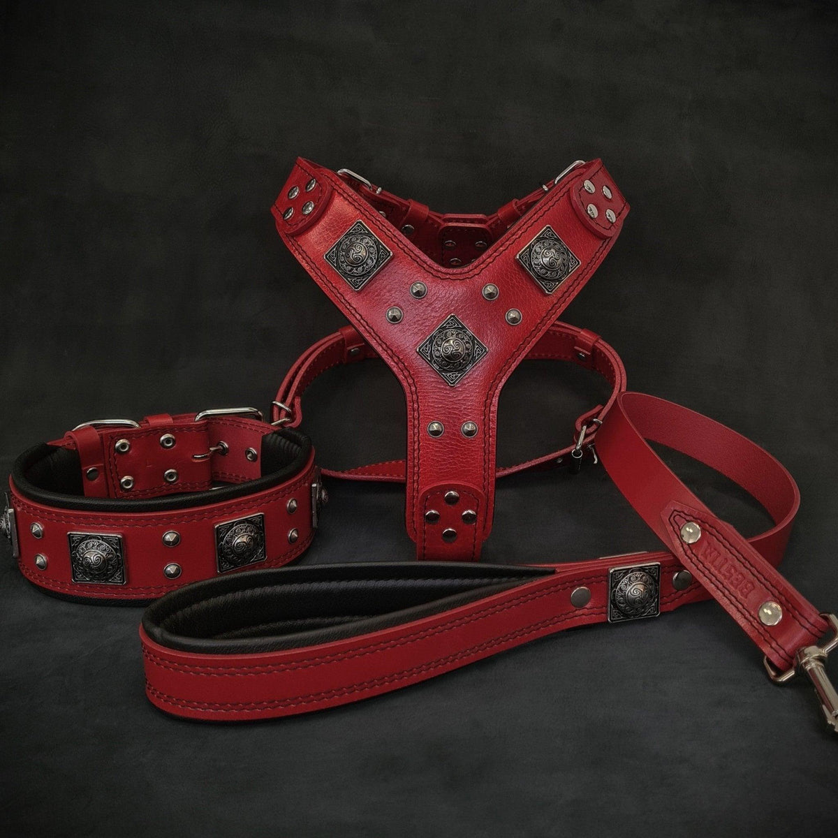Set Bestia Eros rojo: arnés, collar y correa para perros grandes, de M · cuello 42,5–50 cm a XXL · cuello 65–75 cm