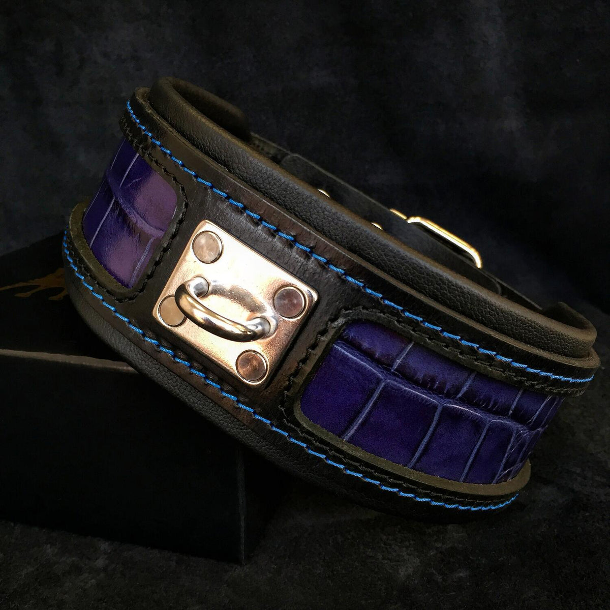 Collar Bestia Reptile de cuero con estampado para perros, foto 3 de 5